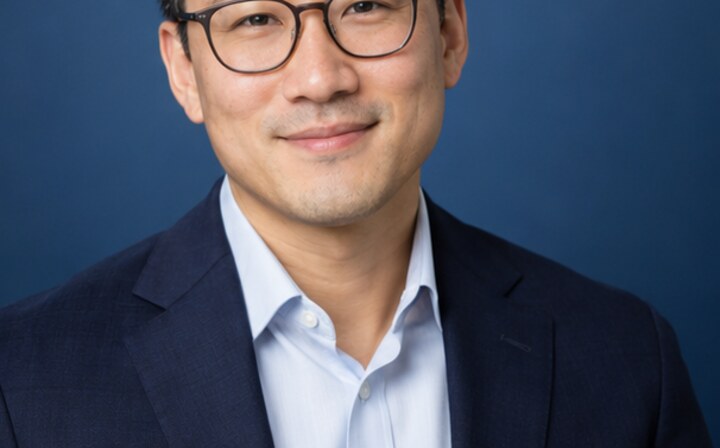 Sample portrait of Riley Chen